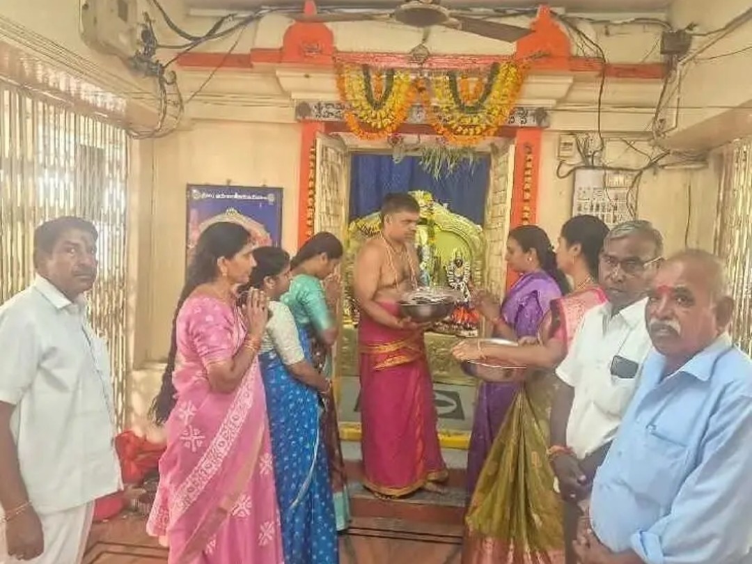 కోదండ రామాలయంలో ప్రత్యేక పూజలు