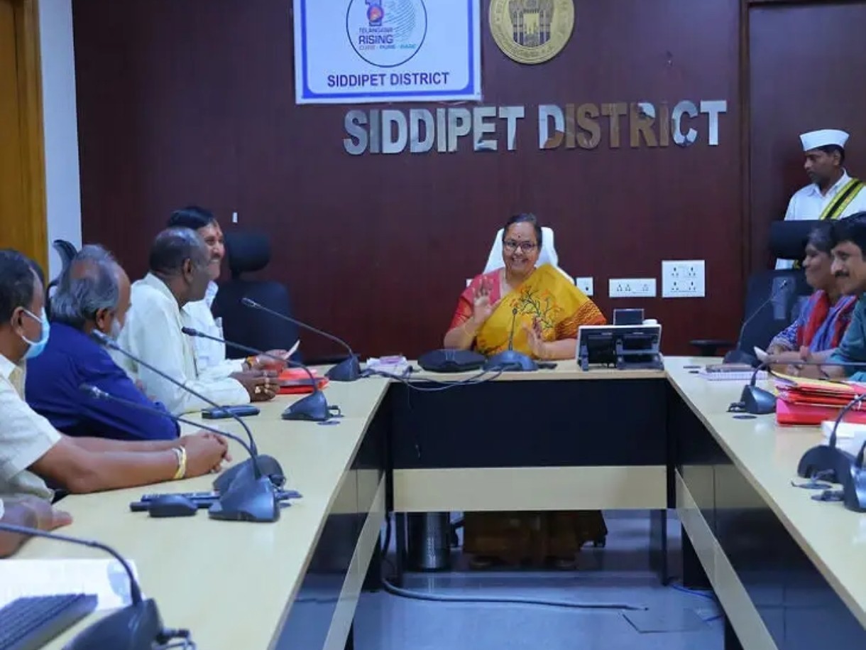 ధాన్యం సేకరణలో ఇబ్బందులు కలగకూడదు: కలెక్టర్