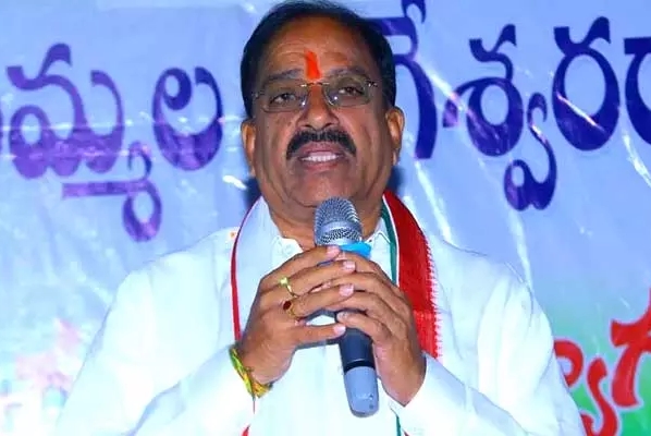 గడ్డి మందును నిషేధించాలి: తుమ్మల