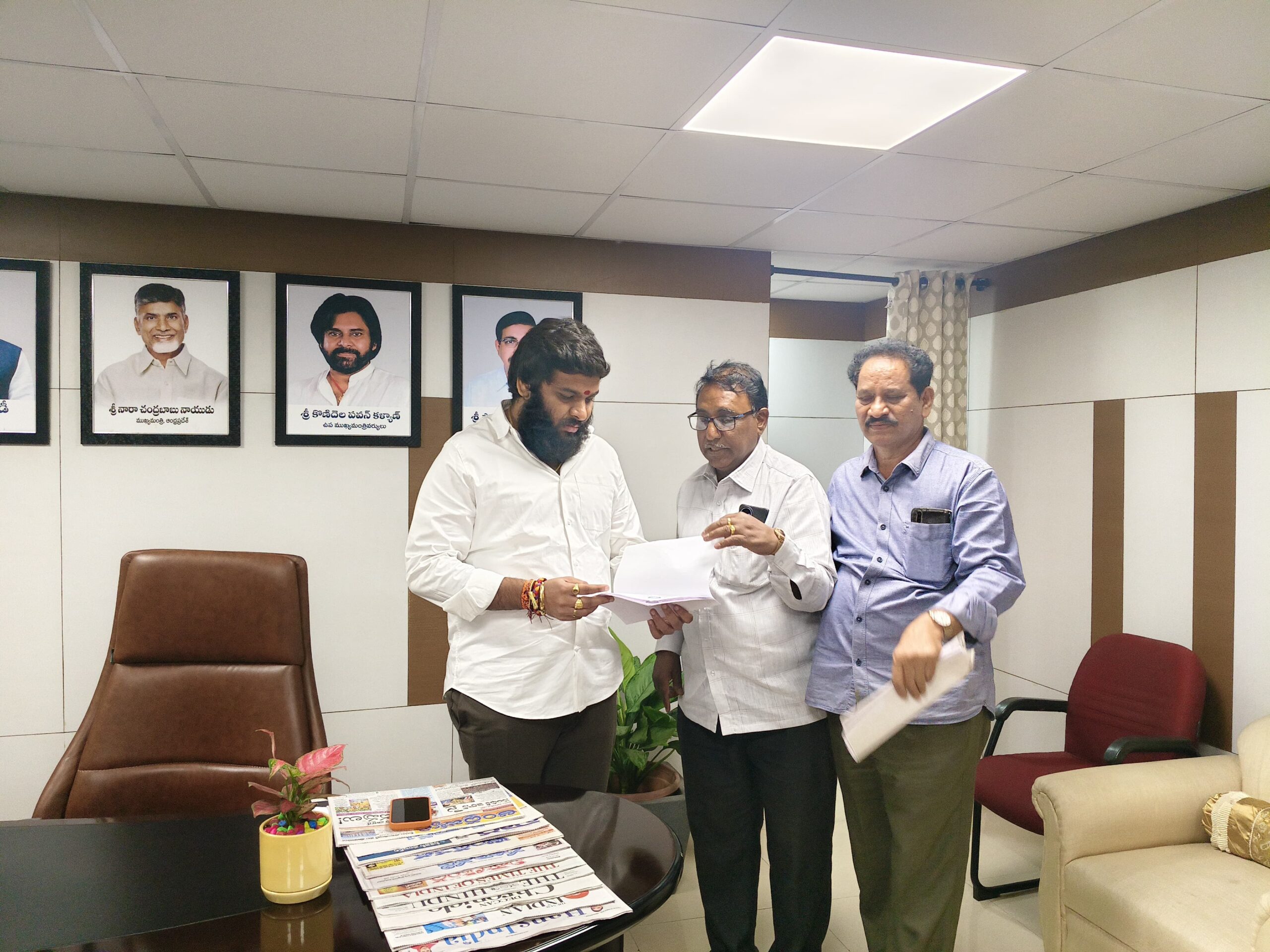 ప్రజా దర్బార్‌లో 14 వినతులు స్వీకరణ