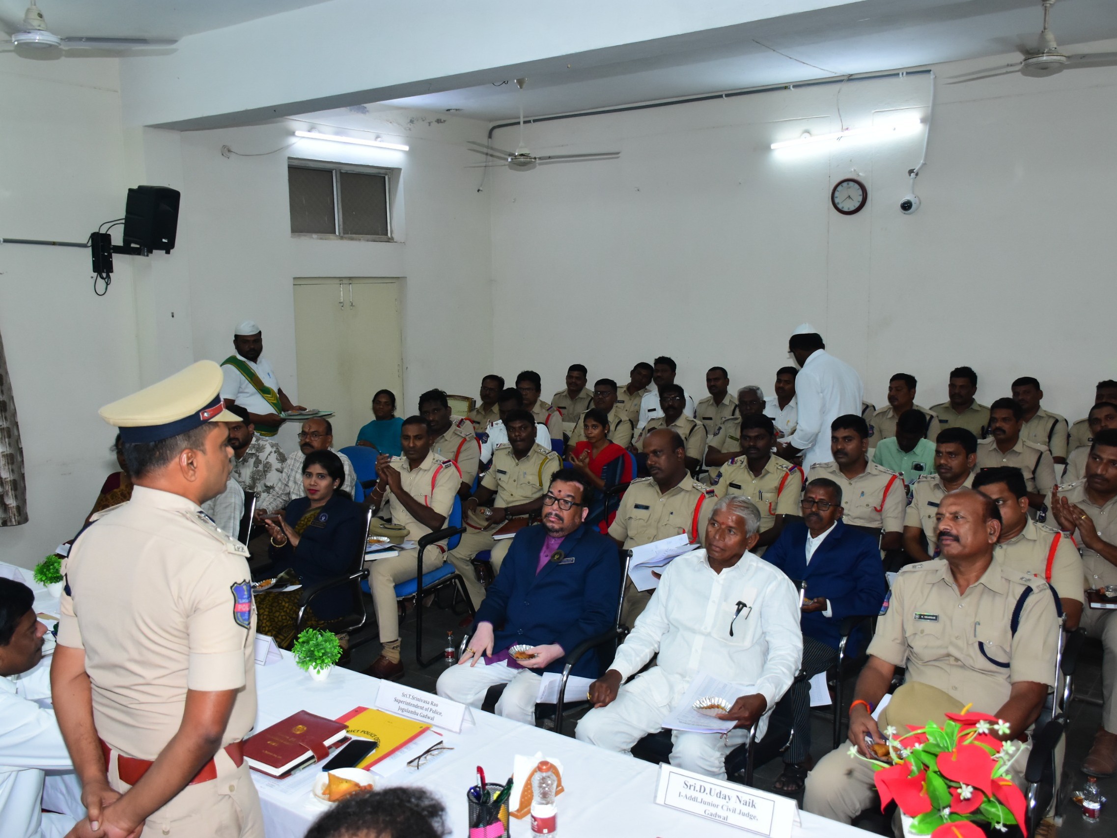 లోక్ అదాలత్ విజయం.. పోలీస్ యంత్రాంగానికి అభినందన