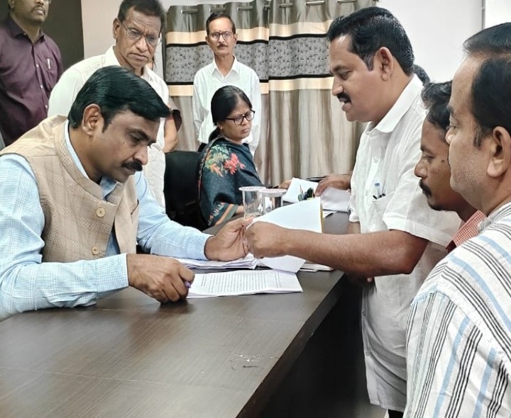 పీజీఆర్ఎస్‌కు 111 వినతలు