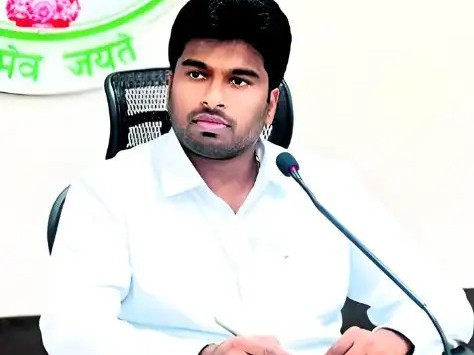 కొత్త కలెక్టర్‌ బాధ్యతల స్వీకారం రేపు