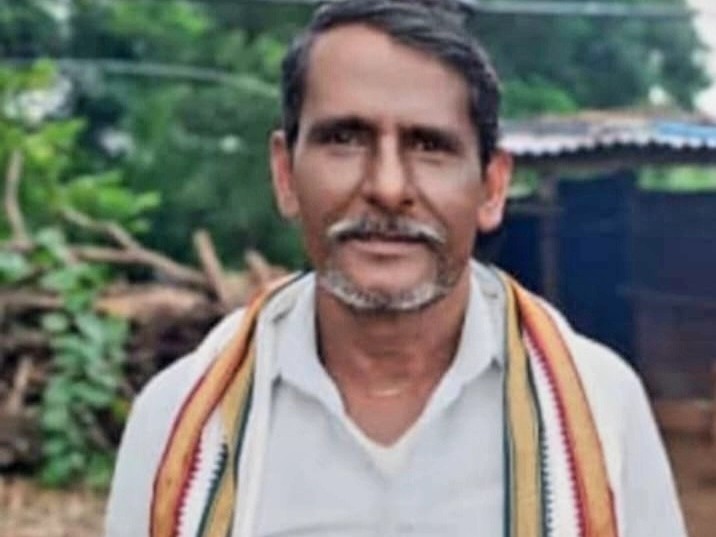 దర్శన క్యూ లైన్‌లో గుండెపోటుతో వ్యక్తి మృతి