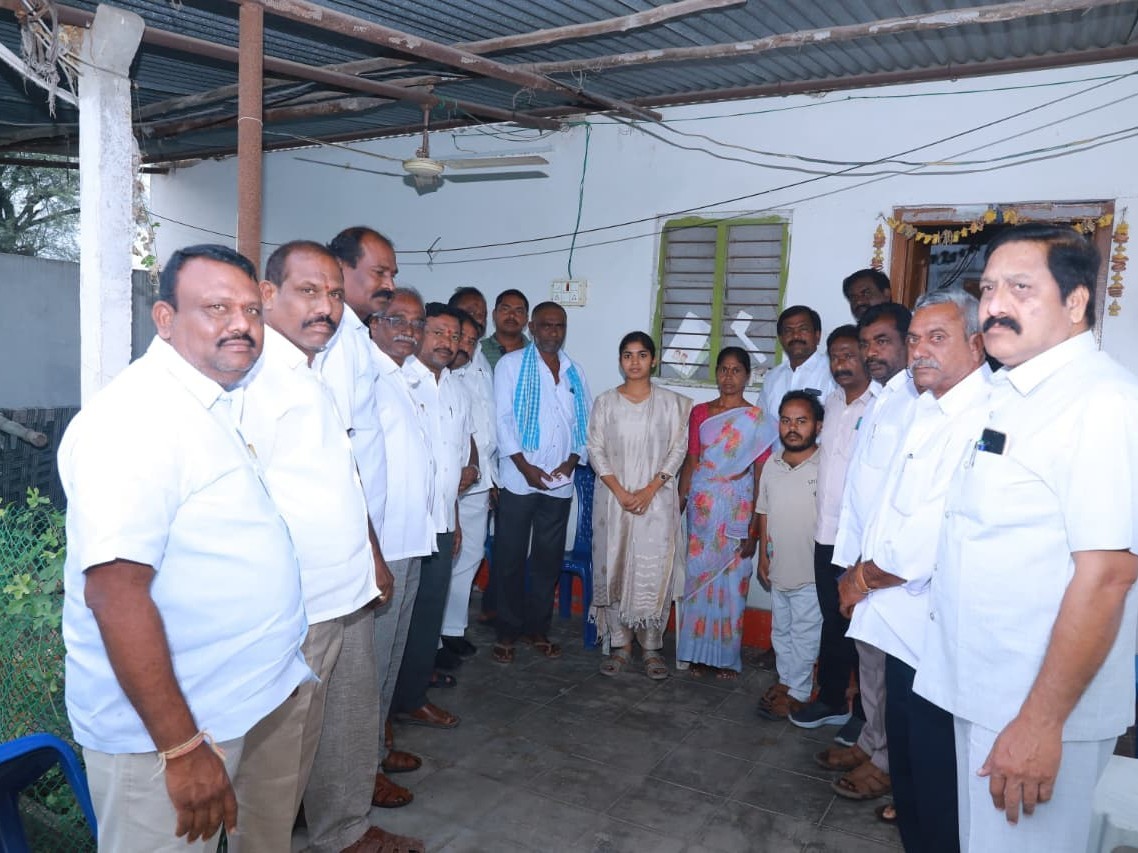 పాలకుర్తి ప్రజలకు అండగా ఉంటా: ఎమ్మెల్యే