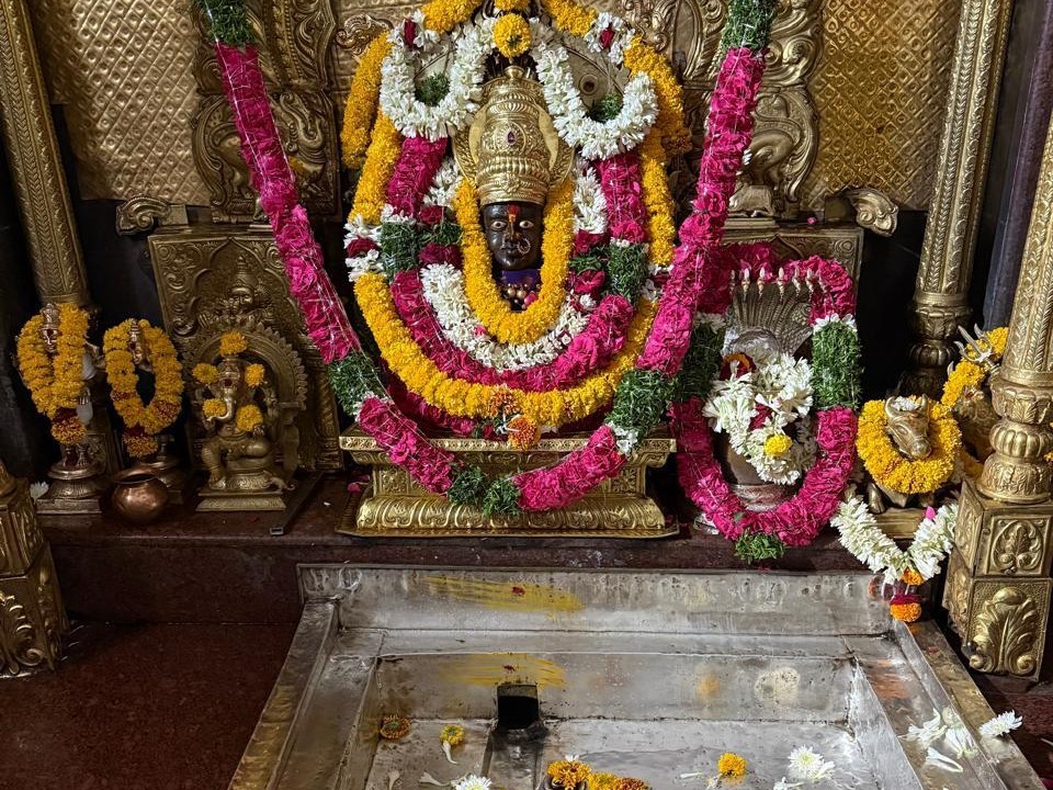 శ్రీ కేతకి లో సంగమేశ్వర స్వామికి త్రయోదశి పూజలు