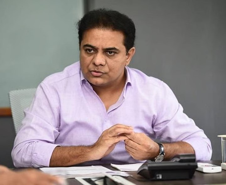 అమెరికా పర్యటనకు వెళ్లిన కేటీఆర్