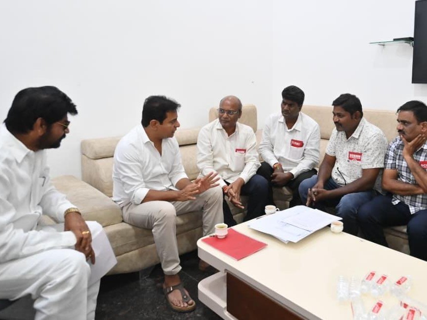 KTR తో రైల్వే యూనియన్ నాయకుల సమావేశం