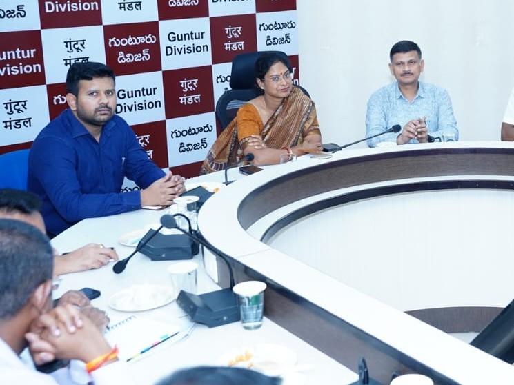 రైల్ సేవా అవార్డులు.. 14 మందికి సత్కారం..!