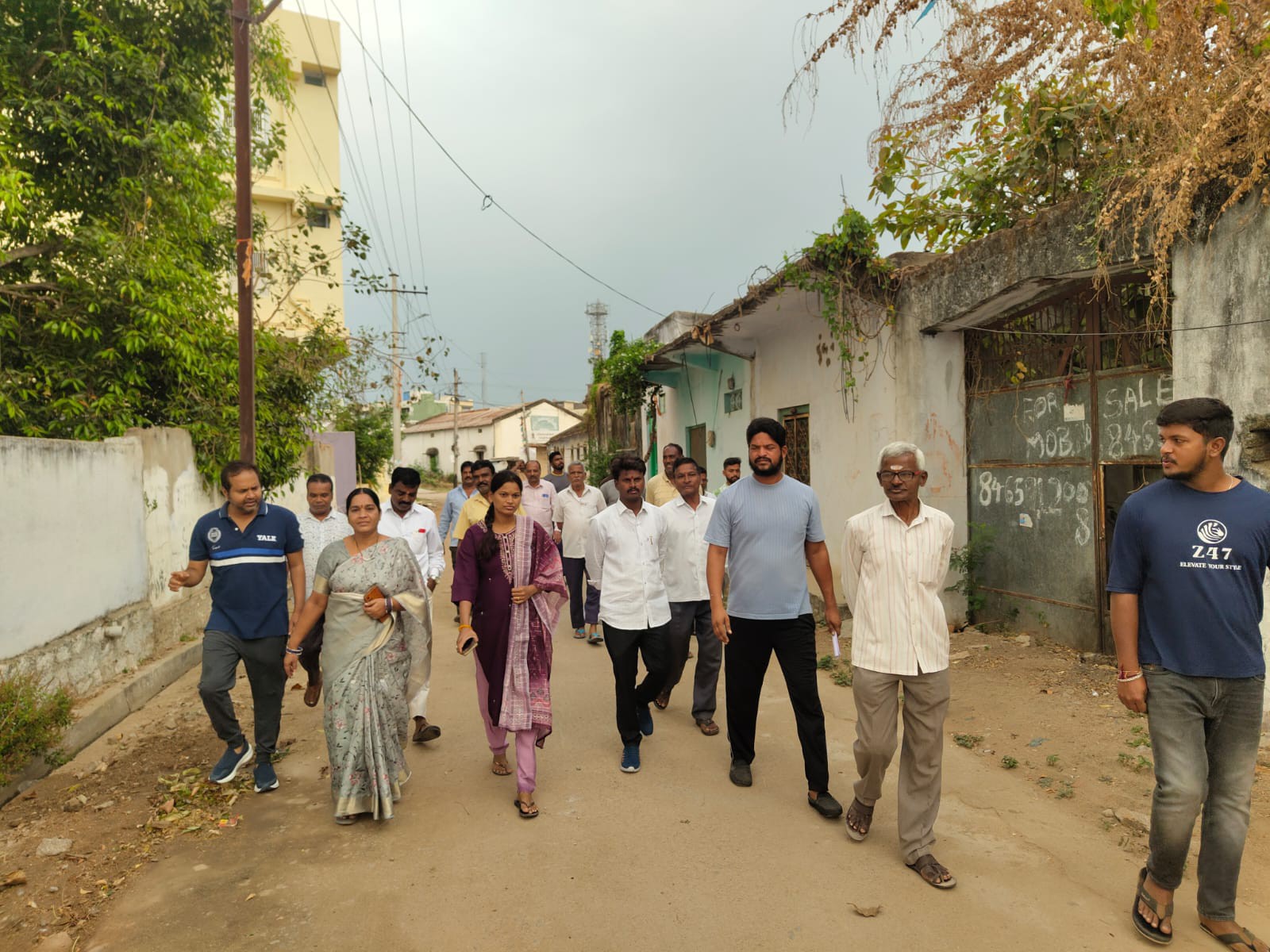 అభివృద్ధి పనులను పరిశీలించిన మున్సిపల్ చైర్ పర్సన్