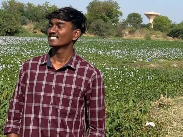 బైక్​ అదుపుతప్పి యువకుడి మృతి