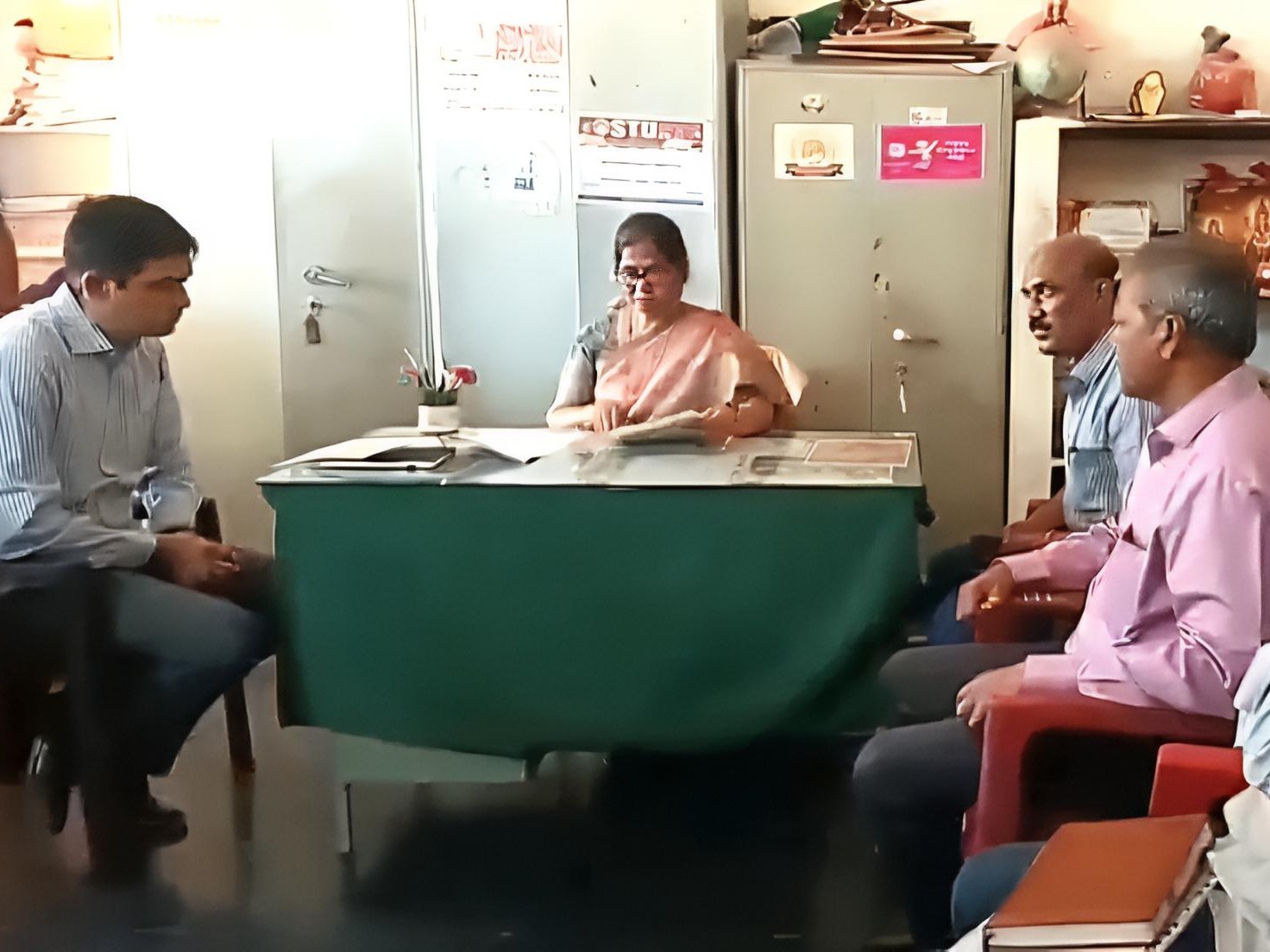 పాఠశాల తనిఖీ చేసిన కలెక్టర్