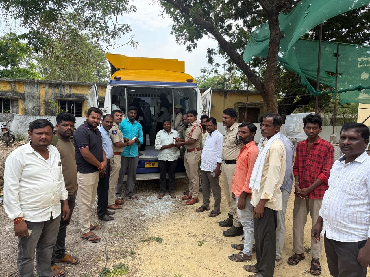 ‘ప్రతి ఒక్కరు చట్టాలపై అవగాహన కలిగి ఉండాలి’