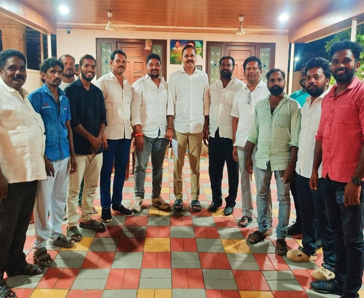 వైసీపీలోకి చేరిన ప్రముఖ నేతలు