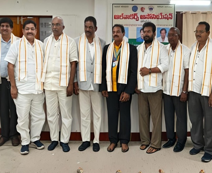 ఆల్ వాకర్ అసోసియేషన్ సభ్యులు ప్రమాణస్వీకారం
