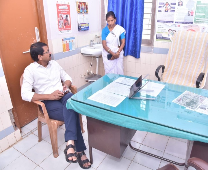 డెంకాడ పీహెచ్‌సీ కలెక్టర్ ఆకస్మిక తనిఖీ