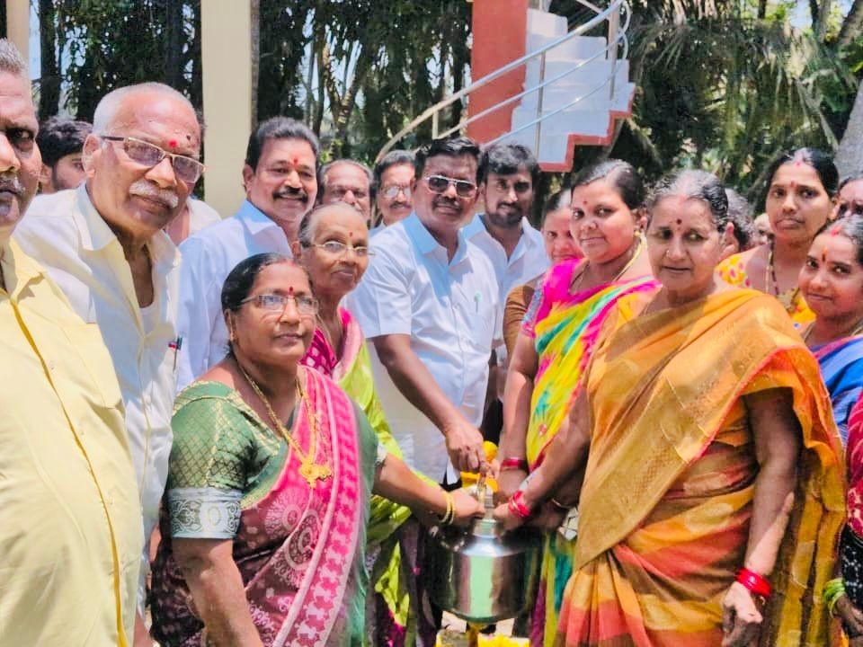 పలు అభివృద్ధి పనులను ప్రారంభించిన ఎమ్మెల్యే