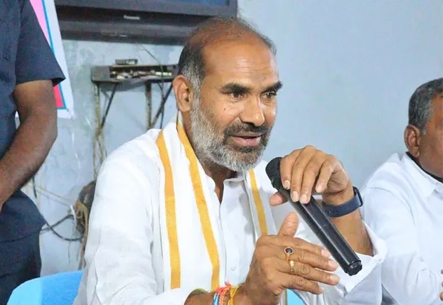 ‘ఎవరు ఎవరి గొంతు నొక్కారో అందరికీ తెలుసు’