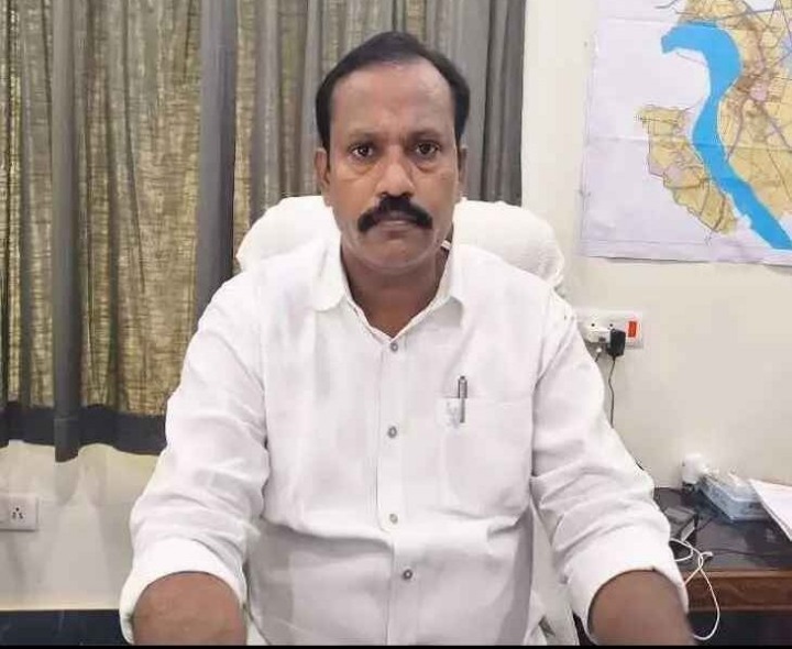 నేడే పన్నుల చెల్లింపునకు ఆఖరి గడువు: కమిషనర్