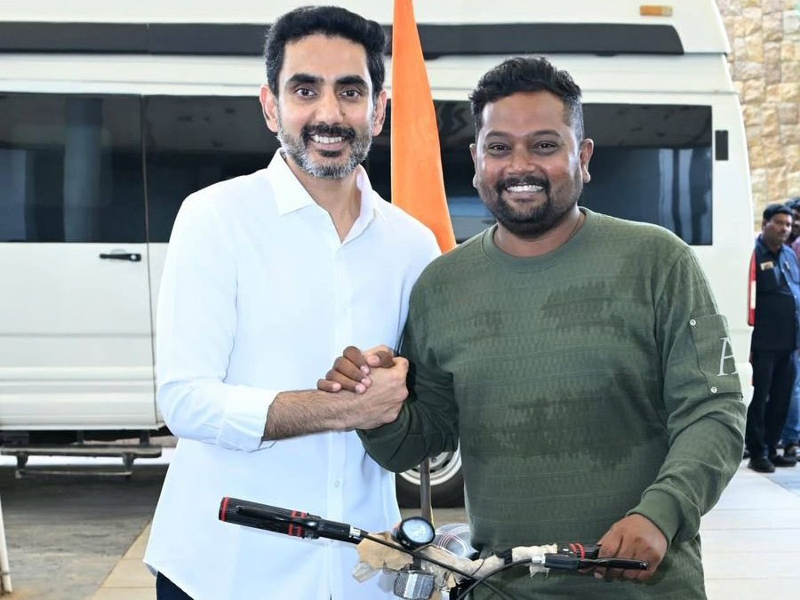 సైకిల్ యాత్ర చేపట్టిన వ్యక్తికి మంత్రి అభినందనలు