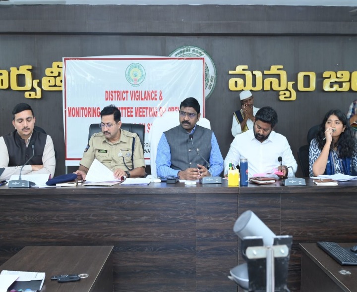 దళితులపై అత్యాచారాల నివారణ చట్టం అమలుపై సమీక్ష