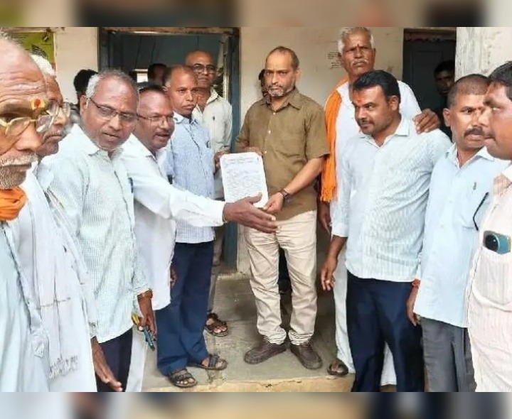 రుణాలు మాఫీ చేయాలని వినతి