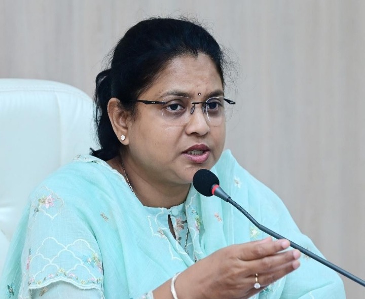 ‘జిల్లాలో ఏప్రిల్ ఒకటిన సామాజిక పింఛన్ల పంపిణీ’