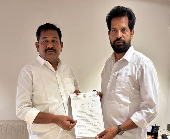 గ్రంథాలయాల అభివృద్ధికి వినతి