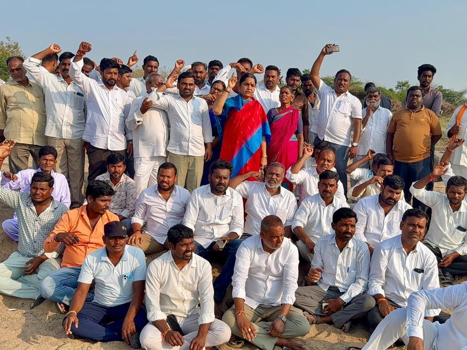 మంజీరా నదిని పరిశీలించిన ఎమ్మెల్యే