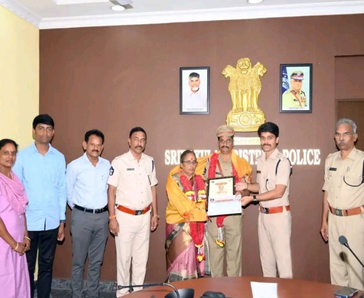 ఎస్.వి. రమణ సేవలు అభినందనీయం: ఎస్పీ