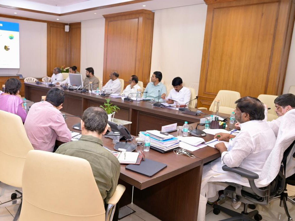 మూసీ పునర్జీవనం పనుల ప్రగతిపై సమీక్ష