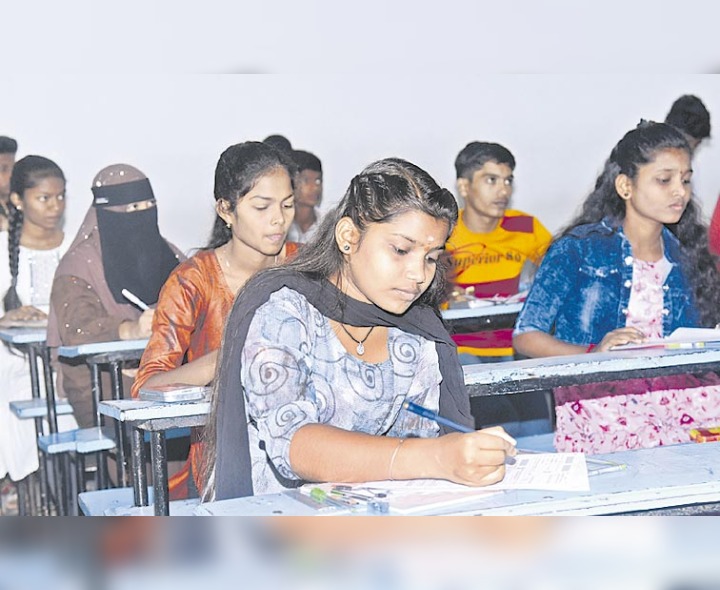 రేపటి నుంచి ప్రయోగ పరీక్షలు: ప్రిన్సిపల్