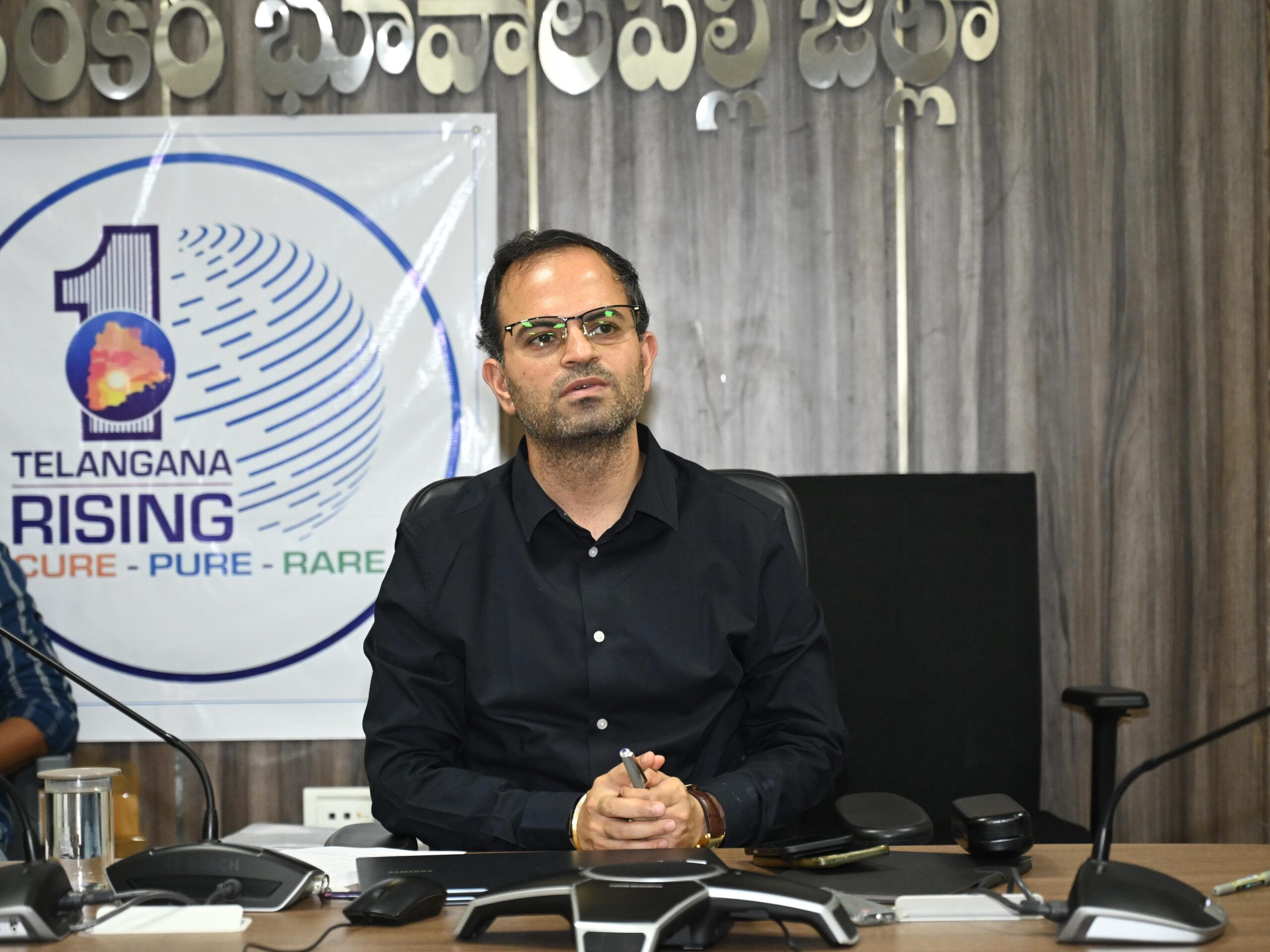 కలెక్టరేట్లో ఘనంగా ఆత్మీయ వీడ్కోలు సమావేశం