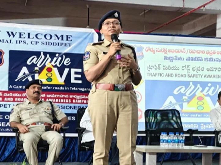రోడ్డు భద్రత చర్యలు తప్పనిసరిగా పాటించాలి: సీపీ