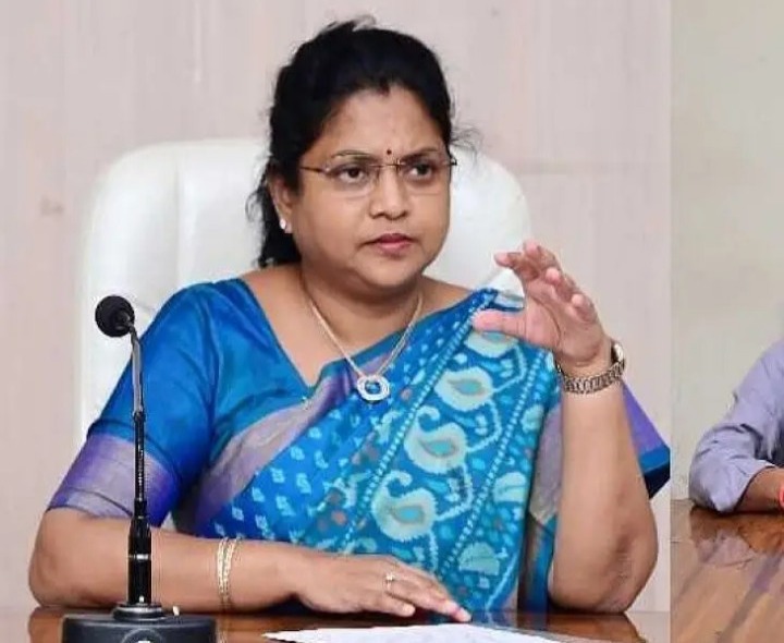 మత్తు రహిత జిల్లాగా తీర్చిదిద్దుదాం: కలెక్టర్