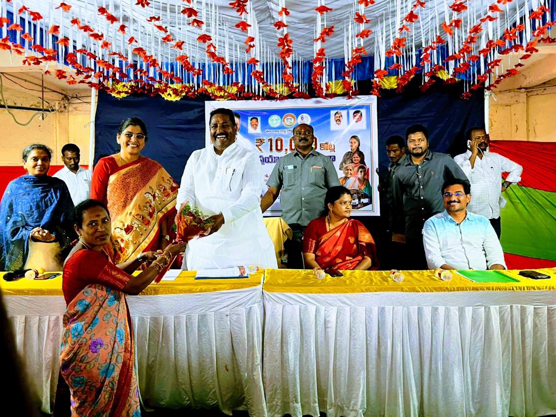 రవాణా సంస్థను ఆర్థికంగా బలోపేతం చేయాలి: MLA