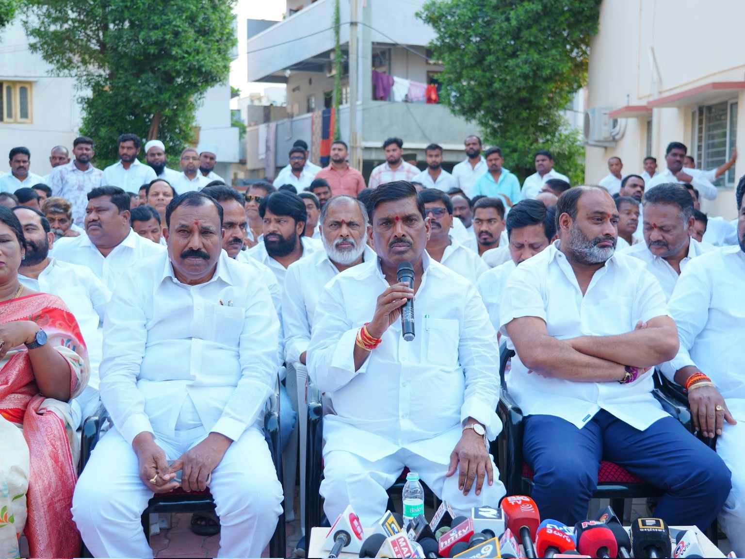 హరీష్ రావును విమర్శించే స్థాయి కాంగ్రెస్ పార్టీకి లేదు: ఎమ్మెల్యే