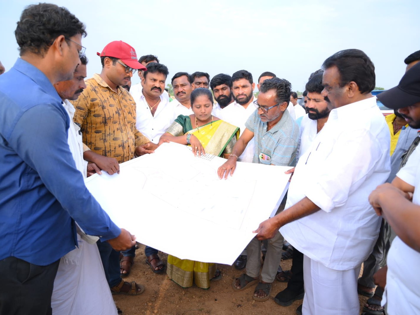 ఇంటిగ్రేటెడ్ స్కూల్ నిర్మాణ పనులను పరిశీలించిన ఎమ్మెల్యే