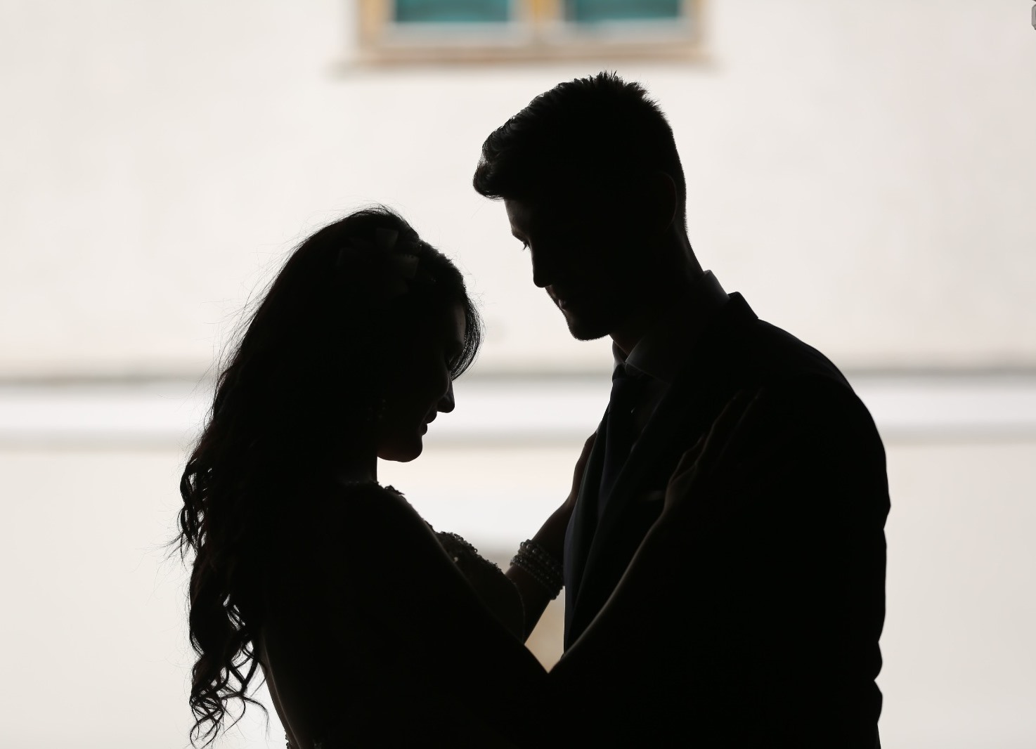 ఇంటి అద్దె కట్టలేక.. హోటల్‌కు మారి లక్షల ఆదా