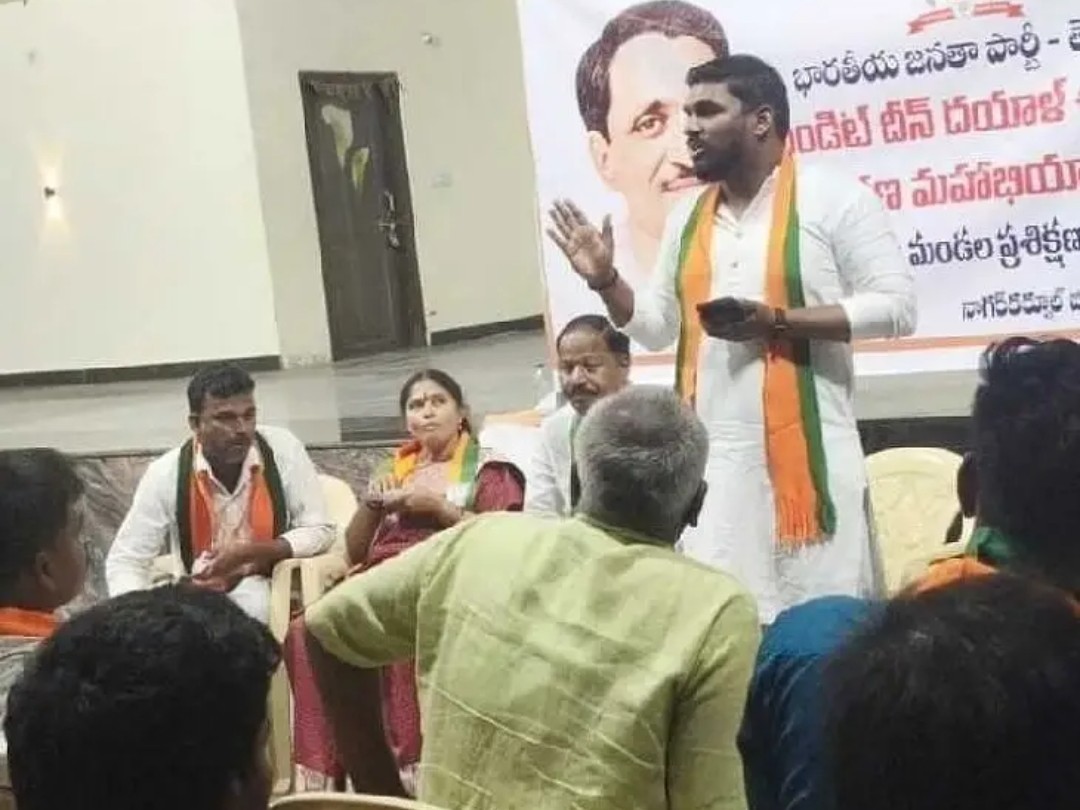 ‘టెక్నాలజీపై అవగాహన పెంచుకోవాలి’