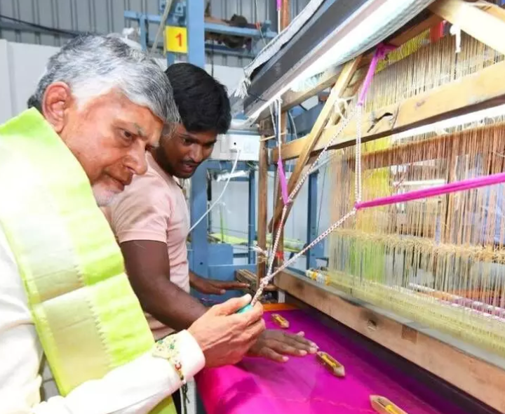 నేటి నుంచి నేతన్నలకు ఉచిత విద్యుత్