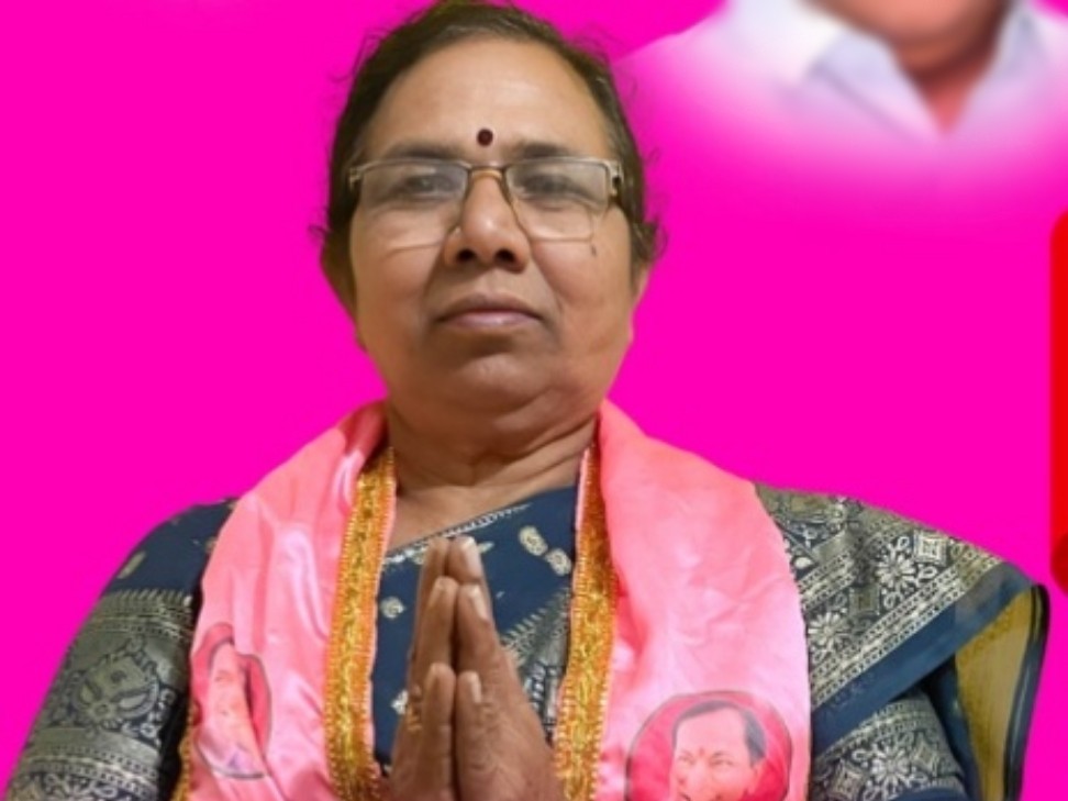 ఇంట్లో పని చేస్తూ ప్రమాదం – మాజీ జడ్పీటీసీ మృతి