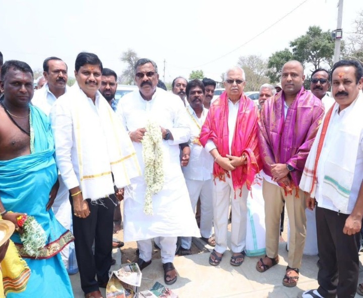 కంబగిరి స్వామిని దర్శించుకున్న ఎమ్మెల్యే