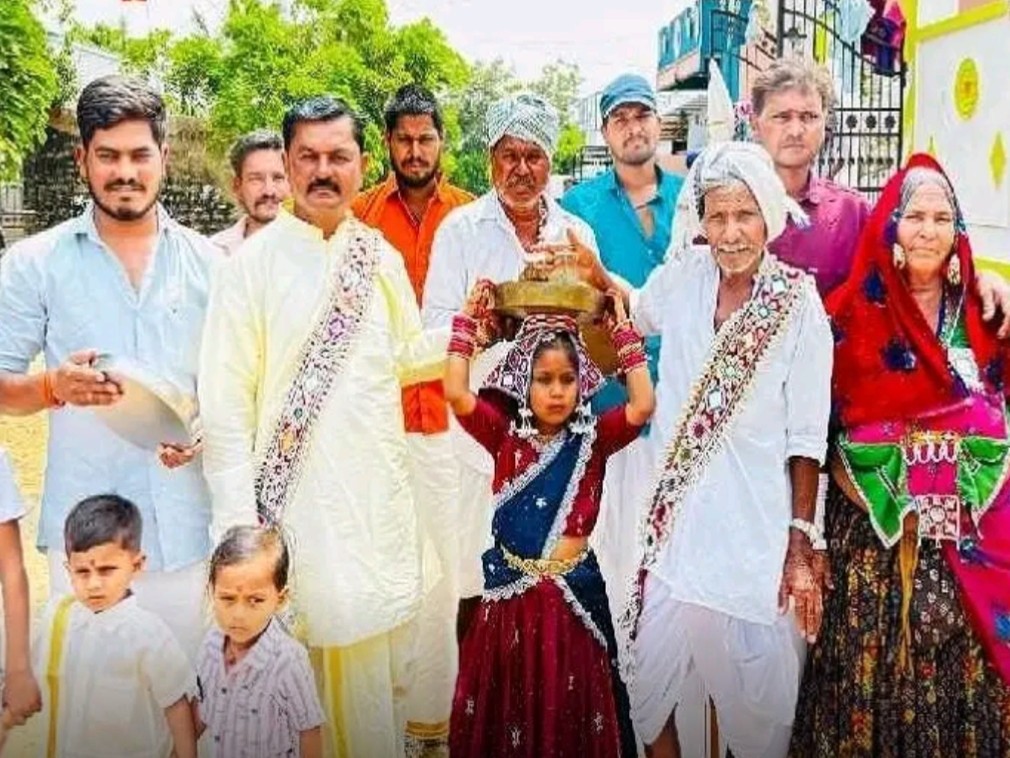 పెద్దబండ తాండలో తుల్జా భవాని పూజ