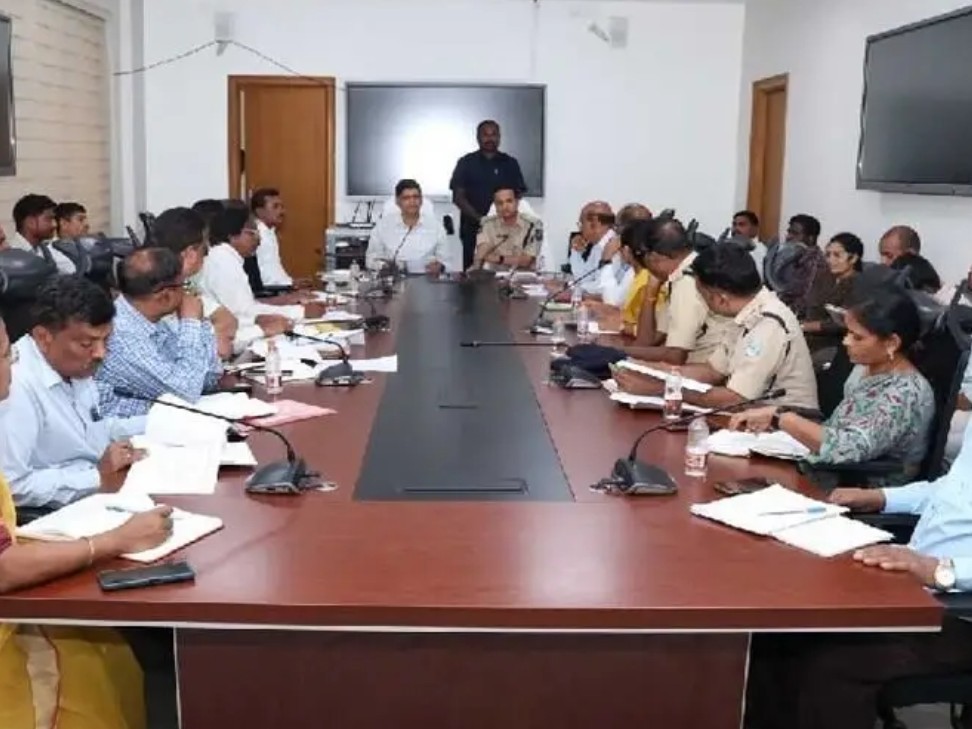 డ్రగ్స్ రహిత జిల్లాగా మారుద్దాం: కలెక్టర్