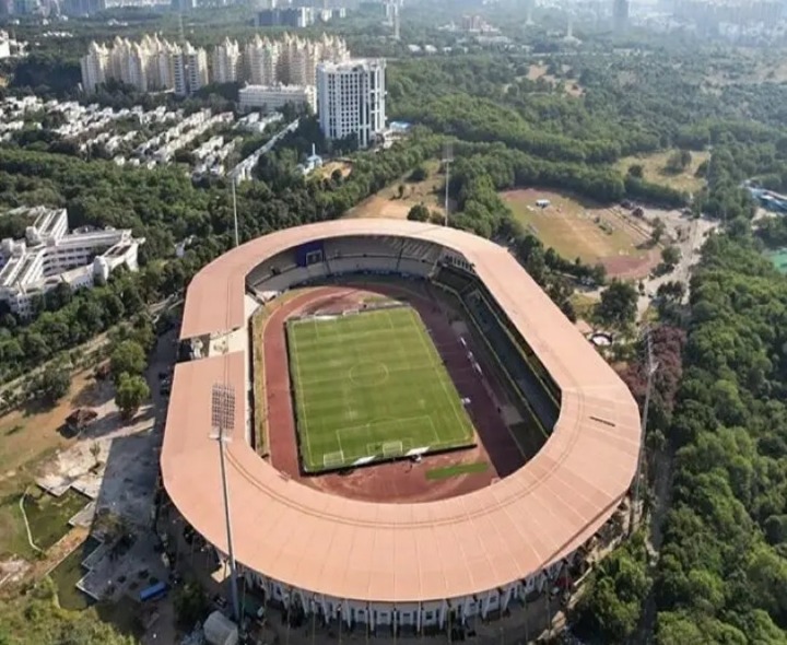 గచ్చిబౌలి స్టేడియంలో ఫిఫా రేంజ్ ఫుట్‌బాల్ కోర్టు