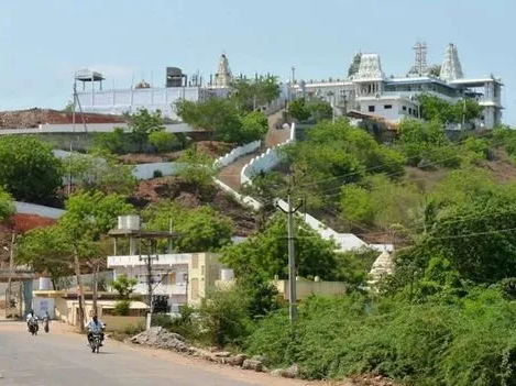 శివాలయంలో హుండీ చోరీ ఘటనపై విచారణ వేగవంతం