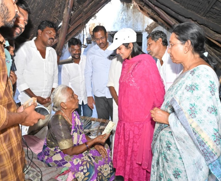 కైరవాడి గ్రామంలో ఎన్టీఆర్ భరోసా పెన్షన్ల పంపిణీ