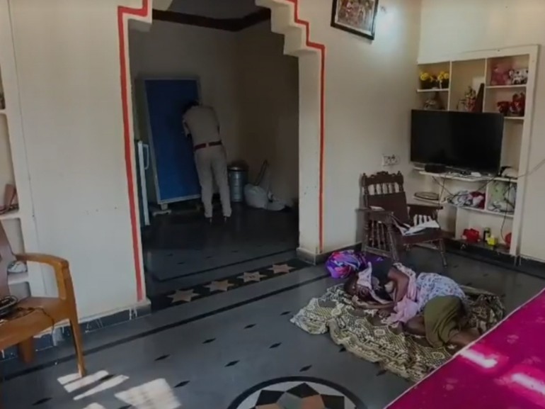 అనుమానాస్పద స్థితిలో మహిళ మృతి