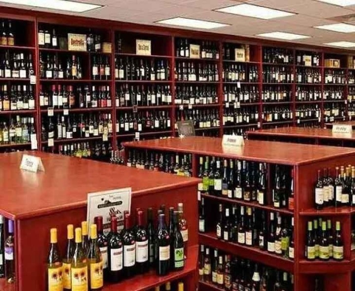 మార్చిలో రూ.101 కోట్ల మద్యం అమ్మకాలు